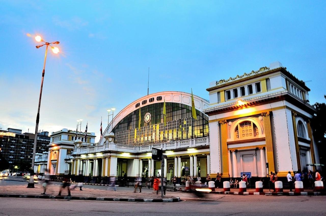 Four Sisters Homestay Бангкок Экстерьер фото